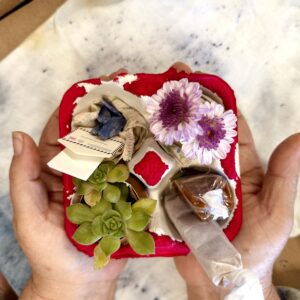 Mother's Day Curio Cartons